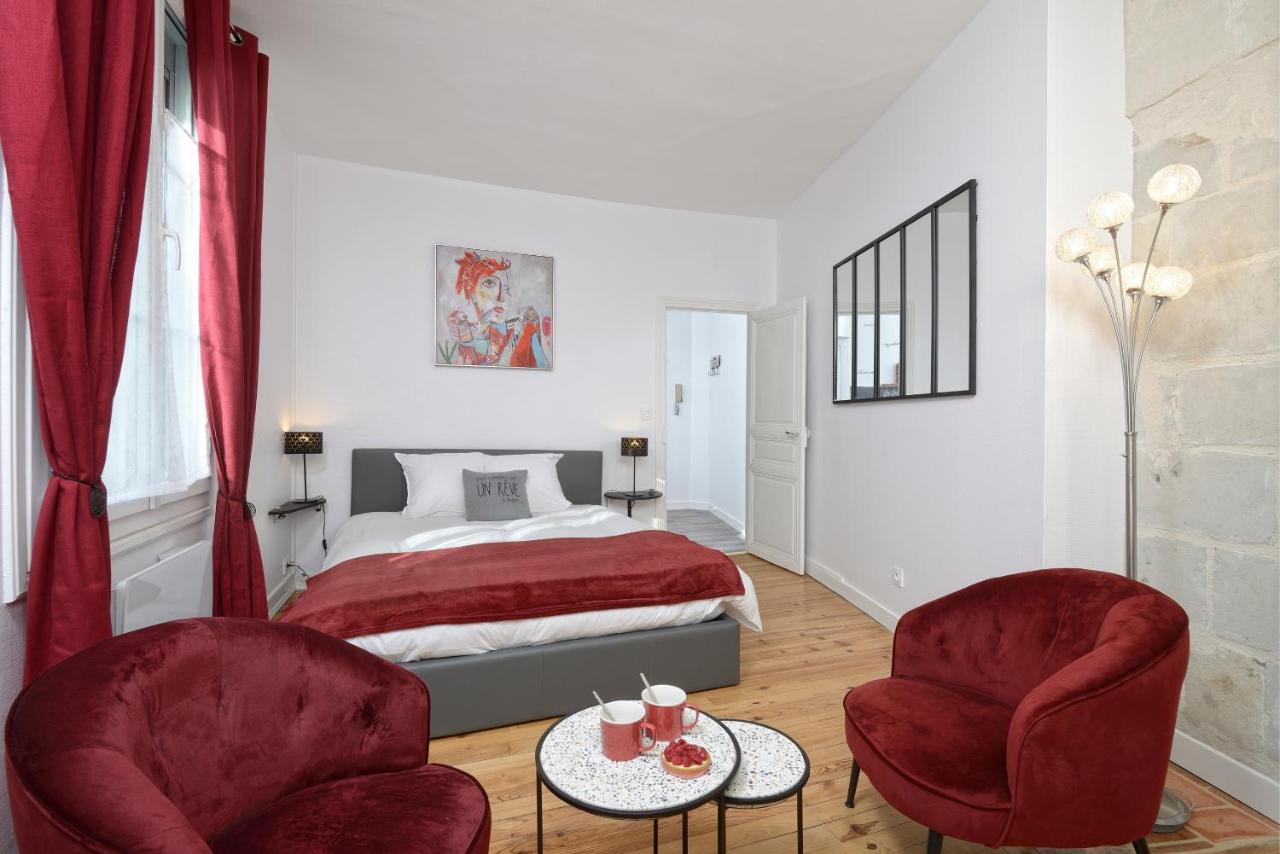 Appartements En Plein Centre Ville Ανζέρ Δωμάτιο φωτογραφία